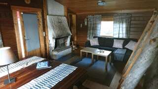 Комплексы для отдыха с коттеджами/бунгало Savotta Camping Кеми Шале с общей ванной комнатой-6